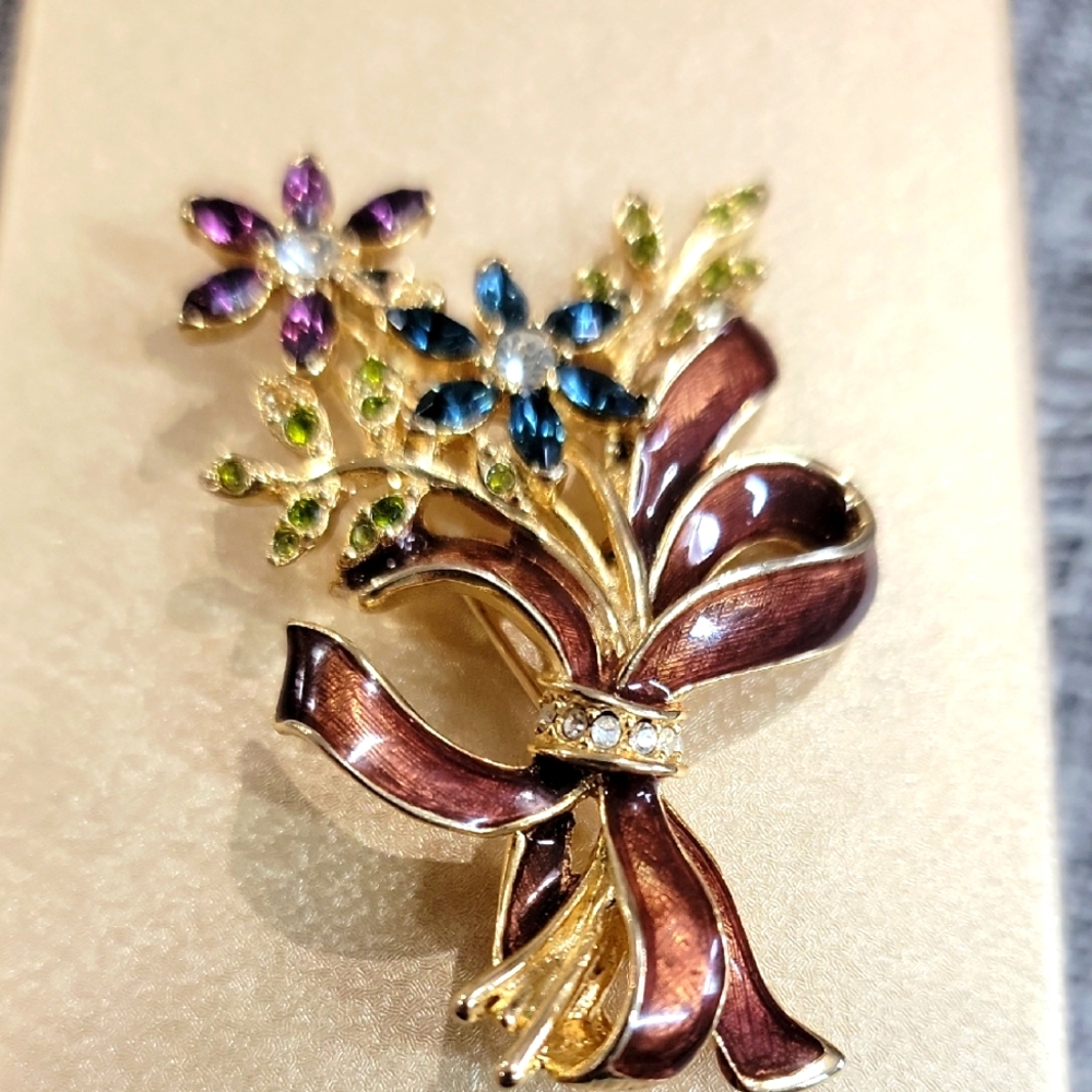 Monet Vintage Cottagecore Gold and Brown Floral Brooch with Intricate Detail
